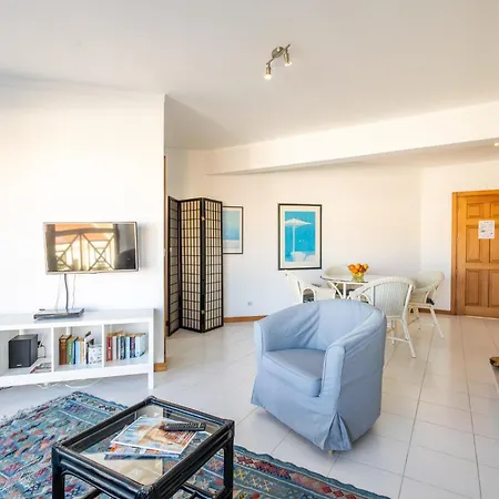 Infante 1 - By Smarthomes * São Martinho do Porto