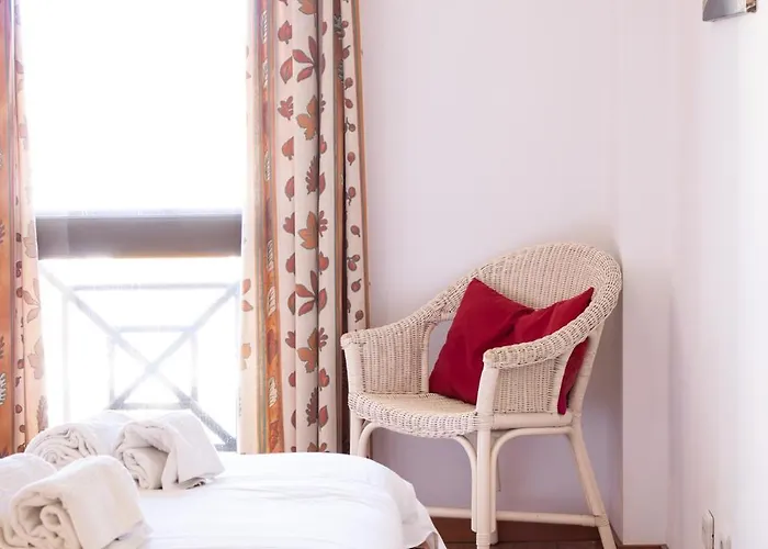 Infante 1 - By Smarthomes Apartman