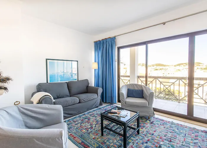 Infante 1 - By Smarthomes Apartman *