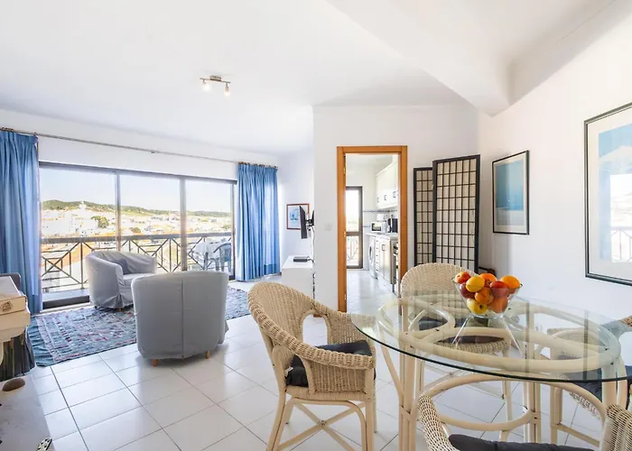 Infante 1 - By Smarthomes São Martinho do Porto