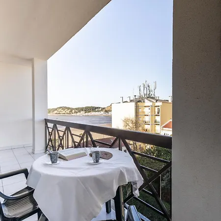 Infante 1 - By Smarthomes * Sao Martinho do Porto